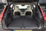 Volvo XC40 D3 Inscription 2018 года (UK)